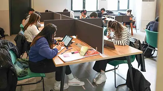 Akıl Küpü Kütüphaneleri dolup taşıyor