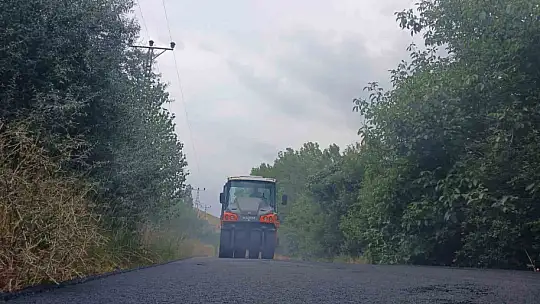 Akkışla'da sıcak asfalt çalışması