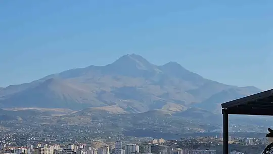 Alacaklılar dikkat: Erciyes'in karı eridi