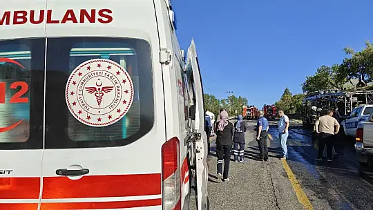 Alev alan halk otobüsü küle döndü