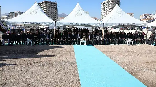 Altınoluk Mahallesi'nde yatay mimarinin temelleri atıldı