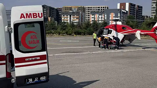 Ambulans helikopter beyin kanaması geçiren hasta için havalandı