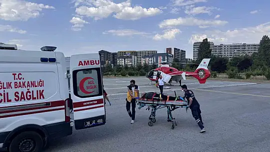 Ambulans helikopter beyin kanaması geçiren hasta için havalandı