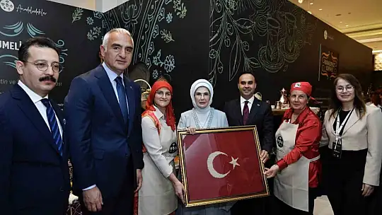 Anadolu'nun kadim sofra kültürü 'Bir Sofrada Miras' temasıyla tanıtıldı