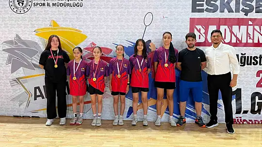 ANALİG Badminton'da Kayseri'den çifte zafer