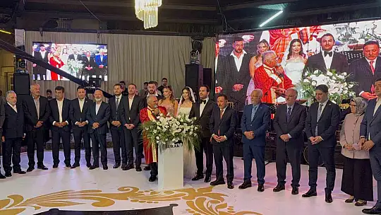Anjiyo olan Büyükkılıç, düğüne katıldı