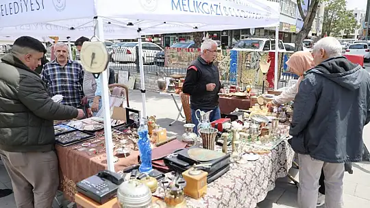 Antika pazarı, antika kültürünü yaşatmaya devam ediyor
