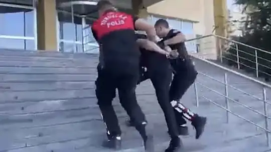 Aranan şahıs uyuşturucuyla yakalandı