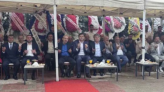 Ata-San Otomotiv yeni hizmet binası protokolün katılımıyla açıldı