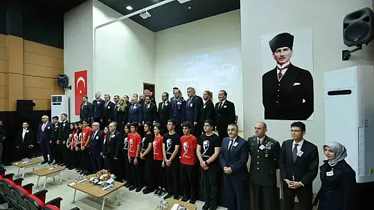 Atatürk, Kayseri'de törenle anıldı