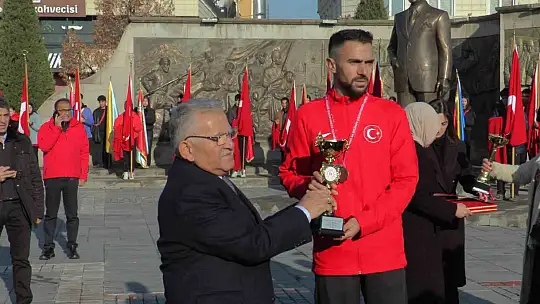 Atatürk'ün Kayseri'ye gelişinin 105. yılı kutlandı