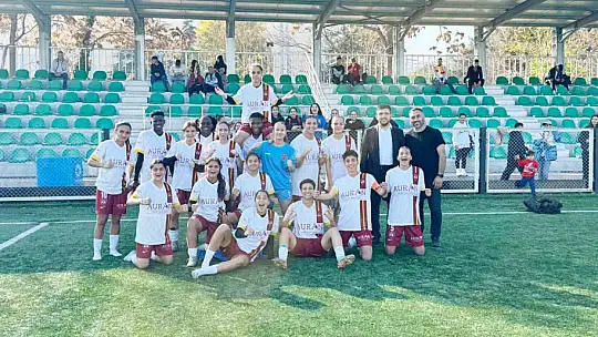Auran Kayseri Kadın FK farklı kazandı