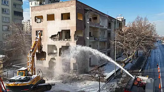 Aydınlıkevler mahallesinde kentsel dönüşüm başladı