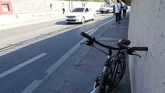 Aynı yerde 2 kaza: 2 yaralı