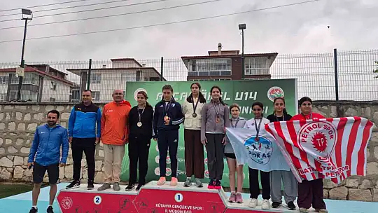 Ayşe Hatun Dindar'dan Türkiye Şampiyonası'nda çifte başarı
