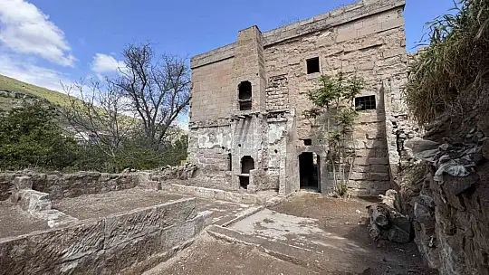 Bağpınar'daki tarihi konak için çalışmalar başladı