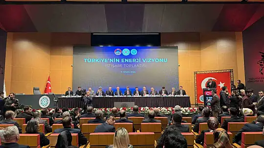 Bakan Bayraktar: 'Bu sene sonunda ilk elektriği Akkuyu'dan üretmiş olacağız'