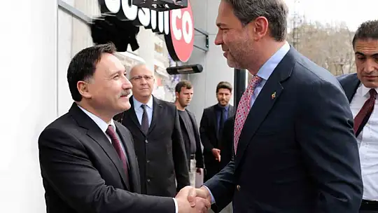 Bakan Bayraktar Vali Çiçek'i ziyaret etti