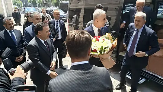 Bakan Bolat'tan Vali Çiçek'e ziyaret