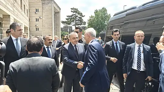 Bakan Bolat'tan Vali Çiçek'e ziyaret