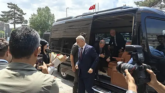 Bakan Bolat'tan Vali Çiçek'e ziyaret