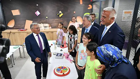 Bakan Ersoy: 'Kayseri'miz tarih boyunca ilim ve irfanın merkezi olmuş, sayısız âlim ve düşünür yetiştirmiş bir şehrimizdir'