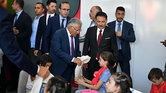 Bakan Ersoy: 'Kayseri'miz tarih boyunca ilim ve irfanın merkezi olmuş, sayısız âlim ve düşünür yetiştirmiş bir şehrimizdir'
