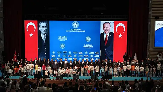 Bakan Işıkhan: 'Tek bir çalışanımızın dahi mesleği sebebiyle hayatını kaybetmediği sağlıklı ve güvenli bir çalışma hayatı temel hedefimizdir'