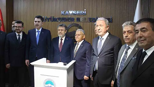 Bakan Kurum ve Yumaklı'dan Kayseri temasları