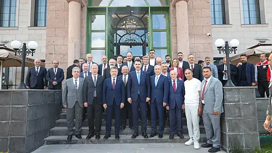 Bakan Kurum ve Yumaklı, Kayseri'nin vizyon projelerini inceledi