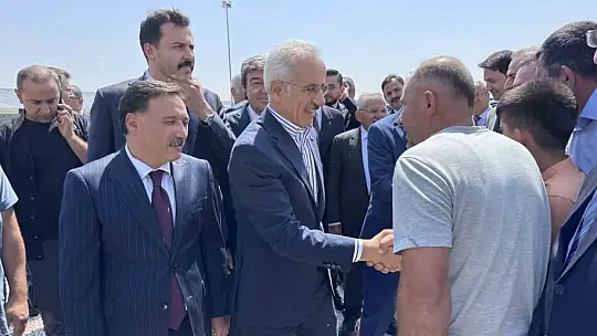 Bakan Uraloğlu: 'Yerköy - Kayseri Yüksek Hızlı Tren Projesi'nde işin yarısını tamamladık'
