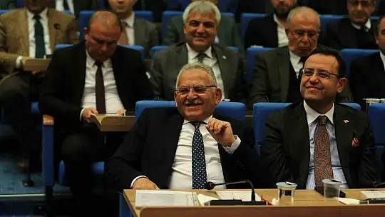Bakan Yardımcısı Gizligider: 'Bu memleketin spekülasyonlara muhatap olmaması için elimizden geleni yapacağız'