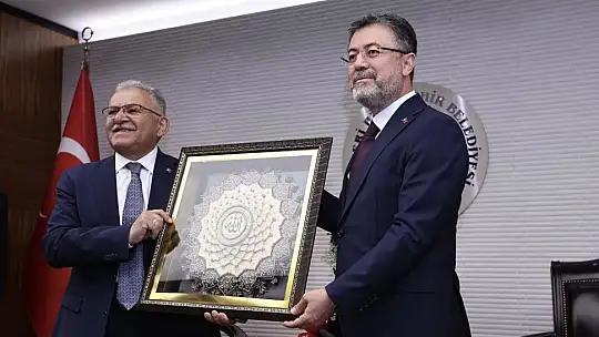 Bakan Yumaklı'dan Başkan Büyükkılıç'a 'tarım ve heyvancılık' teşekkürü