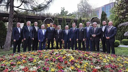Bakan Yumaklı'dan Başkan Büyükkılıç'a 'tarım ve heyvancılık' teşekkürü