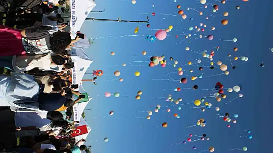 Balonlar Deniz için havalandı