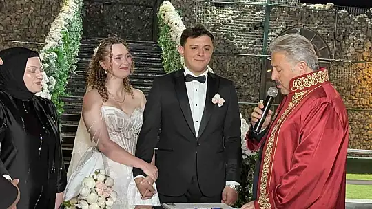 Başeğmez ailesinin mutlu günü