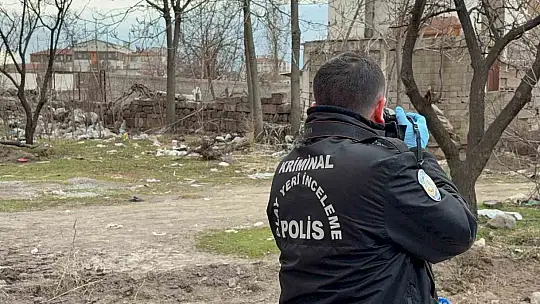 Başıboş köpeğin saldırdığı 3 yaşındaki çocuk ağır yaralandı