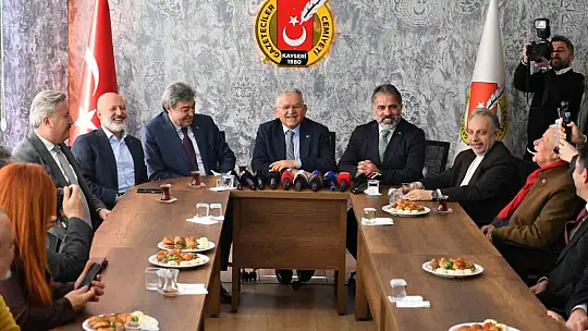 Basın mensuplarının 10 Ocak Çalışan Gazeteciler Günü'nü kutlayan Büyükkılıç: 'İyi ki varsınız'