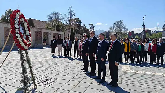 Başkan Akın: 'Hastalarımızın ilaca en kolay, doğru ve en güvenilir şekilde ulaşabilmesi için 186 yıldır kararlılıkla çalışıyoruz'