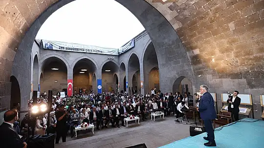 Başkan Büüyükkılıç'tan 'Gesi Bağları' türküsü