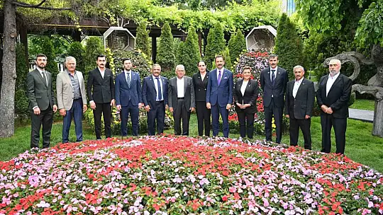 Başkan Büyükkılıç: 'Başkan Büyükkılıç, Avrupa'daki Kayserilileri misafir etti
