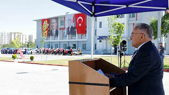 Başkan Büyükkılıç: 'Bayrağımızın özgürce dalgalanmasında jandarmamızın fedakârlığı var'