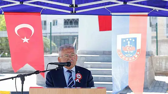 Başkan Büyükkılıç: 'Bayrağımızın özgürce dalgalanmasında jandarmamızın fedakârlığı var'