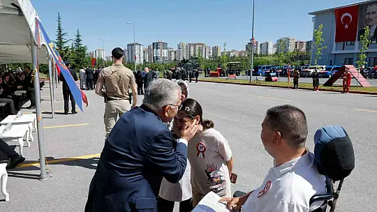 Başkan Büyükkılıç: 'Bayrağımızın özgürce dalgalanmasında jandarmamızın fedakârlığı var'