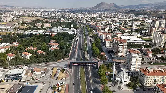 Başkan Büyükkılıç: 'DSİ-Yeni Sanayi Alt Geçitleri ile ulaşım konforunu artırdık'