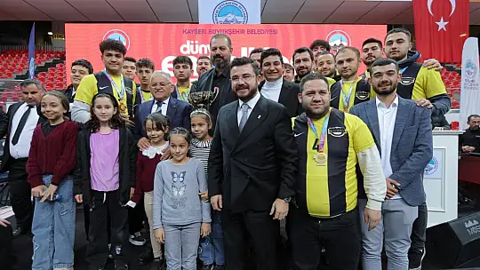 Başkan Büyükkılıç: 'Fırsat verilince Türkiye Şampiyonu oluyorlar'
