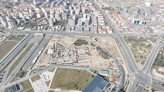 Başkan Büyükkılıç: 'Kartal Kavşağı'nda gece yarısı start verildi'