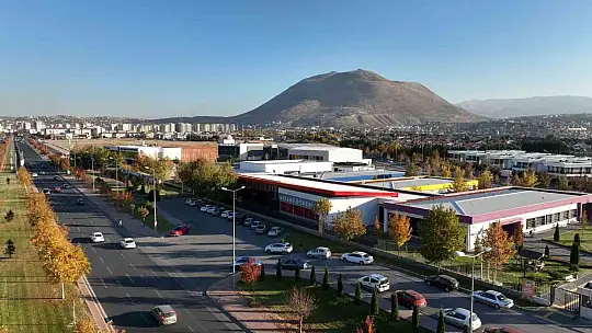 Başkan Büyükkılıç: 'Kayseri'ye engelsiz havuz kazandırdık'