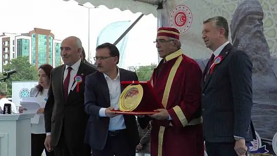 Başkan Büyükkılıç: 'Kayserimizi tanıtma çabalarımızı başka türlü yorumlayanları vatandaşımızın vicdanına bırakıyoruz'