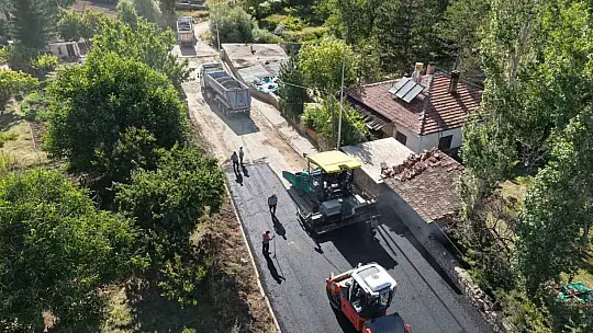 Başkan Büyükkılıç: 'Sarıoğlan'da 40 milyon TL'lik asfalt çalışması başladı'
